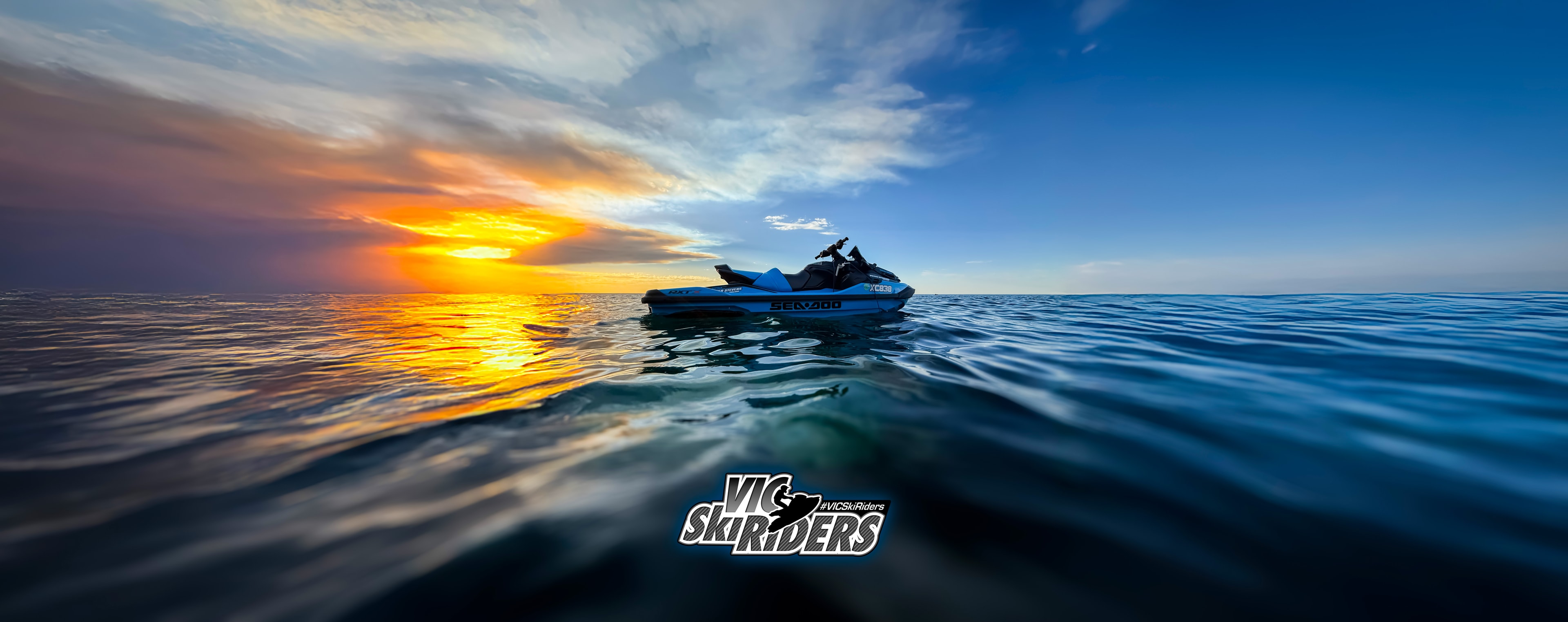 Watercraft racing at speed